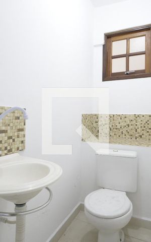 Casa à venda com 612m², 3 quartos e 3 vagasBanheiro de Serviço 2