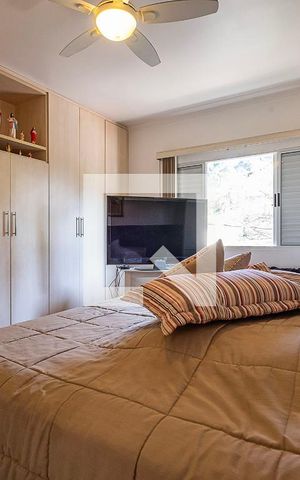 Casa à venda com 360m², 4 quartos e 3 vagas Casa à venda com 360m², 4 quartos e 3 vagasSuíte 1