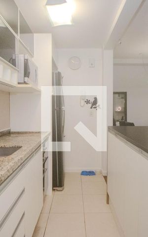 Apartamento à venda com 59m², 2 quartos e 1 vaga Apartamento à venda com 59m², 2 quartos e 1 vagaCozinha e Área de Serviço