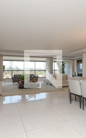 Apartamento à venda com 379m², 4 quartos e 4 vagas Apartamento à venda com 379m², 4 quartos e 4 vagasSala