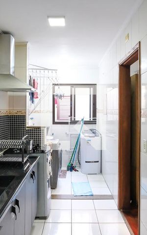 Apartamento à venda com 71m², 2 quartos e 2 vagasCozinha