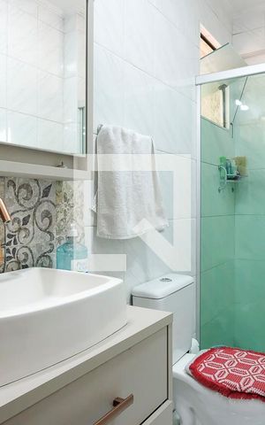 Apartamento à venda com 71m², 2 quartos e 2 vagasBanheiro da suíte