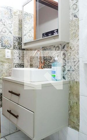 Apartamento à venda com 71m², 2 quartos e 2 vagasBanheiro da suíte