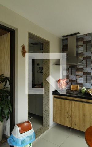 Apartamento à venda com 72m², 2 quartos e 1 vagaVaranda - Acesso para sala e para cozinha