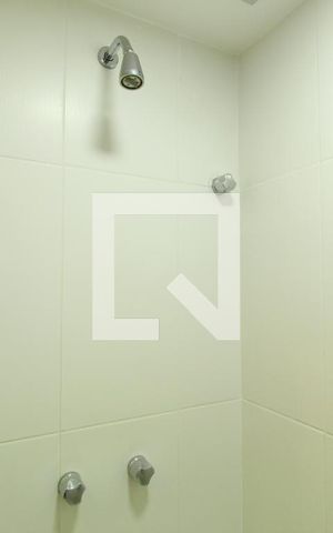 Apartamento à venda com 72m², 2 quartos e 1 vagaBanheiro da suíte 