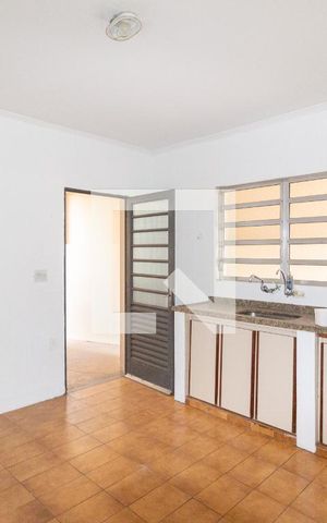 Casa à venda com 340m², 6 quartos e 2 vagasCasa 2Cozinha