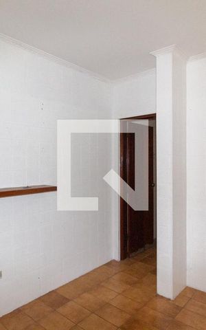 Casa à venda com 340m², 6 quartos e 2 vagasCasa 2Cozinha