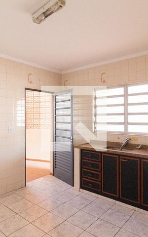 Casa à venda com 340m², 6 quartos e 2 vagasCasa 3 Cozinha