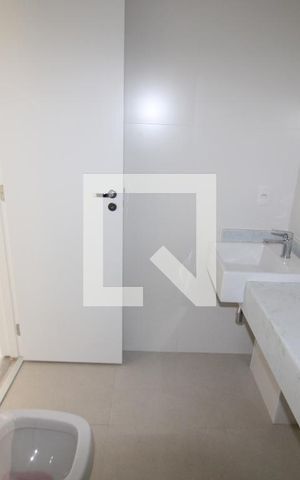 Apartamento à venda com 123m², 3 quartos e 2 vagasQuarto 1 - Banheiro