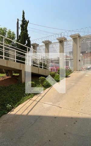Casa de condomínio à venda com 140m², 4 quartos e 2 vagas Casa de condomínio à venda com 140m², 4 quartos e 2 vagasGaragem
