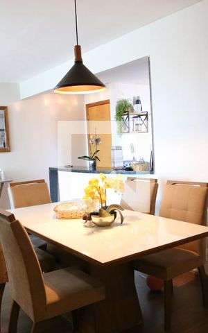 Apartamento para alugar com 96m², 3 quartos e 1 vagaSala