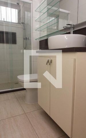 Apartamento à venda com 100m², 2 quartos e 1 vaga Apartamento à venda com 100m², 2 quartos e 1 vagaBanheiro Social