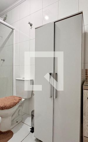 Apartamento à venda com 58m², 2 quartos e 1 vaga Apartamento à venda com 58m², 2 quartos e 1 vagaBanheiro da Suíte