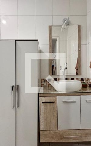Apartamento à venda com 58m², 2 quartos e 1 vaga Apartamento à venda com 58m², 2 quartos e 1 vagaBanheiro da Suíte