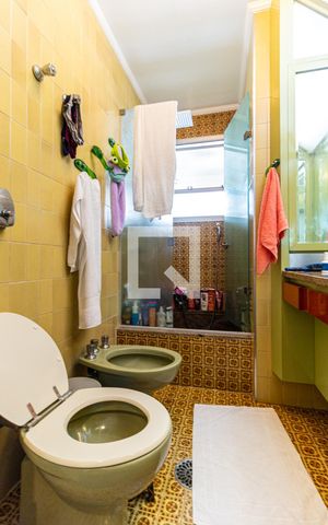 Apartamento à venda com 324m², 4 quartos e 3 vagasBanheiro Social
