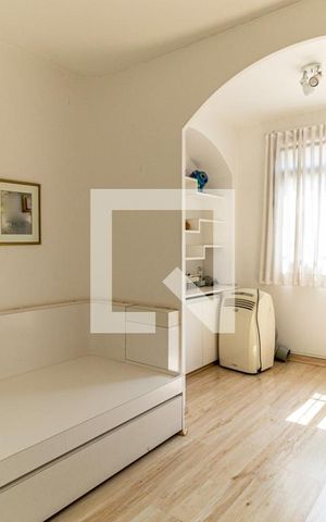 Apartamento à venda com 324m², 4 quartos e 3 vagasQuarto 2