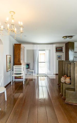 Apartamento à venda com 324m², 4 quartos e 3 vagasCobertura