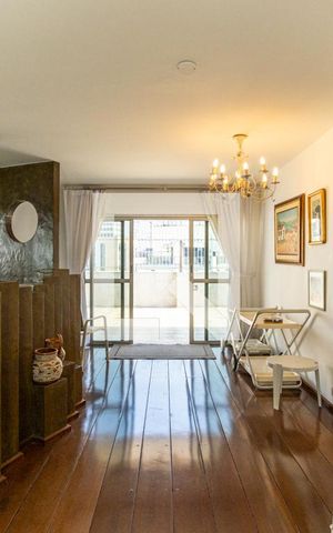 Apartamento à venda com 324m², 4 quartos e 3 vagasCobertura