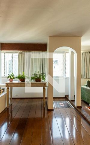 Apartamento à venda com 324m², 4 quartos e 3 vagasSala