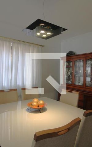 Casa à venda com 250m², 3 quartos e 2 vagasCopa
