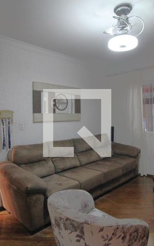 Casa à venda com 250m², 3 quartos e 2 vagasSala