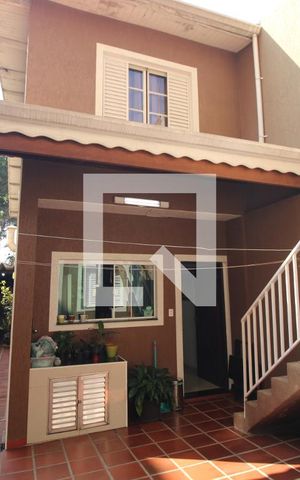 Casa à venda com 250m², 3 quartos e 2 vagasFachada fundos da casa