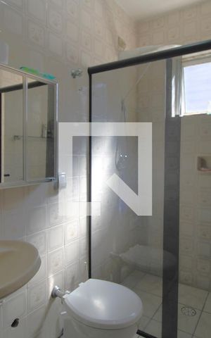 Casa à venda com 250m², 3 quartos e 2 vagasBanheiro da suíte
