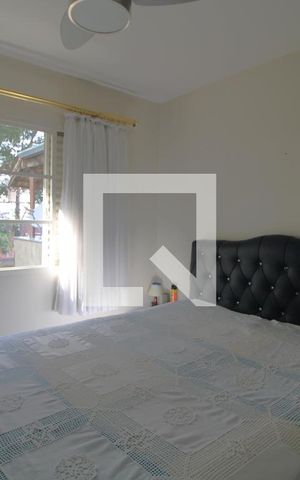 Casa à venda com 250m², 3 quartos e 2 vagasSuíte