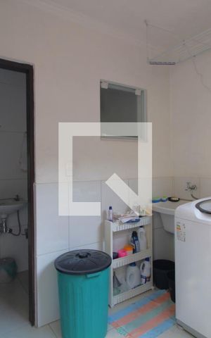 Casa à venda com 250m², 3 quartos e 2 vagasLavanderia
