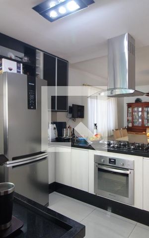 Casa à venda com 250m², 3 quartos e 2 vagasCozinha