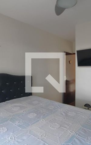 Casa à venda com 250m², 3 quartos e 2 vagasSuíte