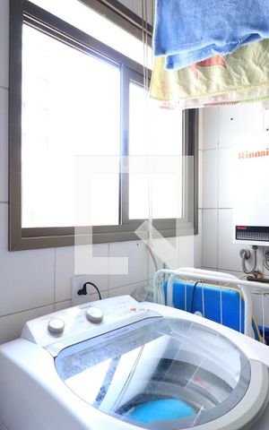 Apartamento à venda com 75m², 2 quartos e 1 vagaÁrea de Serviço