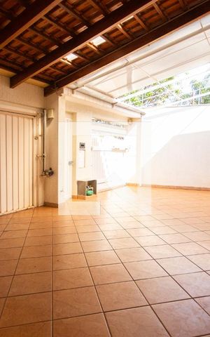 Casa para alugar com 261m², 5 quartos e 3 vagasGaragem