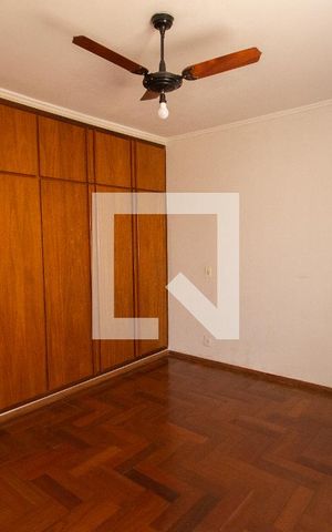 Casa para alugar com 261m², 5 quartos e 3 vagasSuíte 1