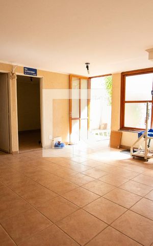 Casa para alugar com 261m², 5 quartos e 3 vagasSalão de festas