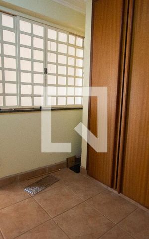 Casa para alugar com 261m², 5 quartos e 3 vagasQuarto 3