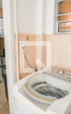 Apartamento à venda com 84m², 3 quartos e 1 vagaÁrea de Serviço