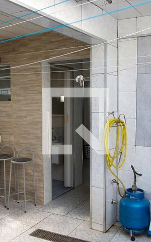 Casa à venda com 222m², 3 quartos e 2 vagas Casa à venda com 222m², 3 quartos e 2 vagasÁrea comum - Churrasqueira