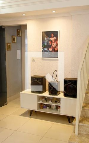 Casa à venda com 222m², 3 quartos e 2 vagas Casa à venda com 222m², 3 quartos e 2 vagassala