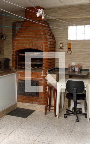 Casa à venda com 222m², 3 quartos e 2 vagas Casa à venda com 222m², 3 quartos e 2 vagasÁrea comum - Churrasqueira