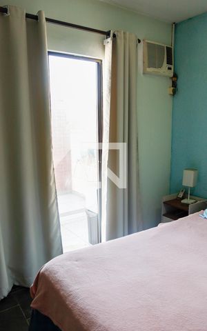 Casa à venda com 222m², 3 quartos e 2 vagas Casa à venda com 222m², 3 quartos e 2 vagasQuarto 2 - Suíte