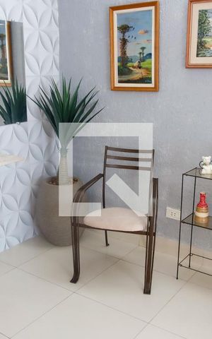 Casa à venda com 222m², 3 quartos e 2 vagas Casa à venda com 222m², 3 quartos e 2 vagassala