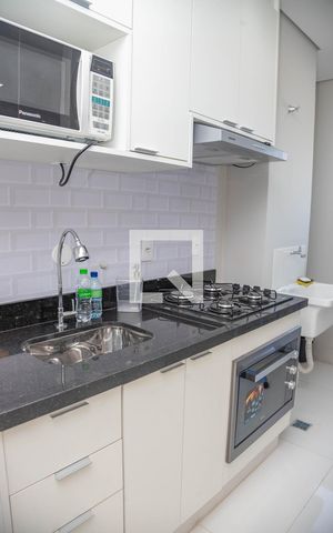 Apartamento para alugar com 43m², 2 quartos e sem vaga Apartamento para alugar com 43m², 2 quartos e sem vagaCozinha