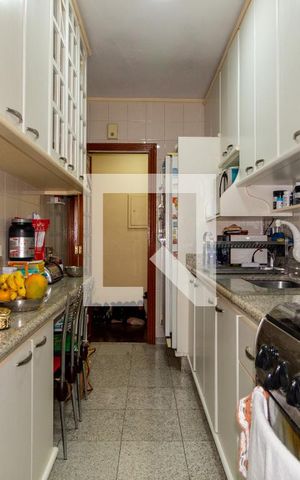 Apartamento à venda com 85m², 3 quartos e 2 vagas Apartamento à venda com 85m², 3 quartos e 2 vagasCozinha