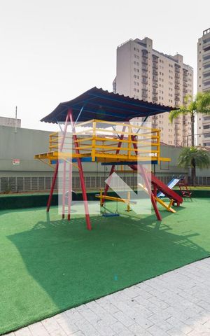 Apartamento à venda com 85m², 3 quartos e 2 vagas Apartamento à venda com 85m², 3 quartos e 2 vagasPlayground