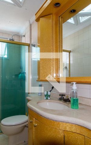 Apartamento à venda com 85m², 3 quartos e 2 vagas Apartamento à venda com 85m², 3 quartos e 2 vagasBanheiro - Social