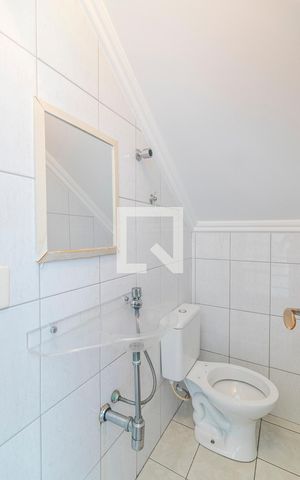 Casa à venda com 163m², 3 quartos e 3 vagas Casa à venda com 163m², 3 quartos e 3 vagasLavabo