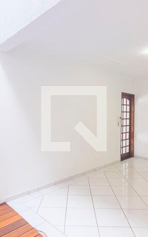 Casa à venda com 163m², 3 quartos e 3 vagas Casa à venda com 163m², 3 quartos e 3 vagasCopa