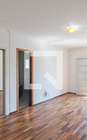 Casa à venda com 163m², 3 quartos e 3 vagas Casa à venda com 163m², 3 quartos e 3 vagasQuarto 1 Suite
