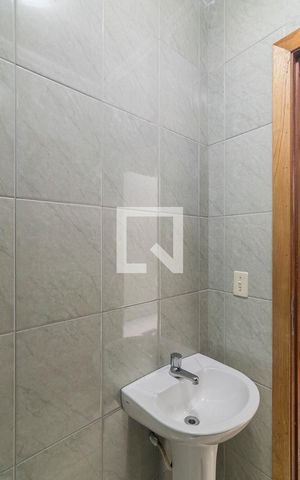 Casa à venda com 163m², 3 quartos e 3 vagas Casa à venda com 163m², 3 quartos e 3 vagasBanheiro de serviço